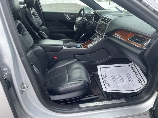 2017 Lincoln Continental Select