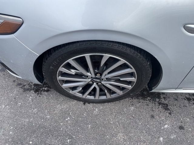 2017 Lincoln Continental Select