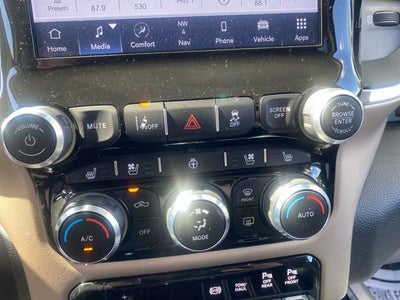 2022 RAM 3500 Laramie Crew Cab 4x4 6'4" Box