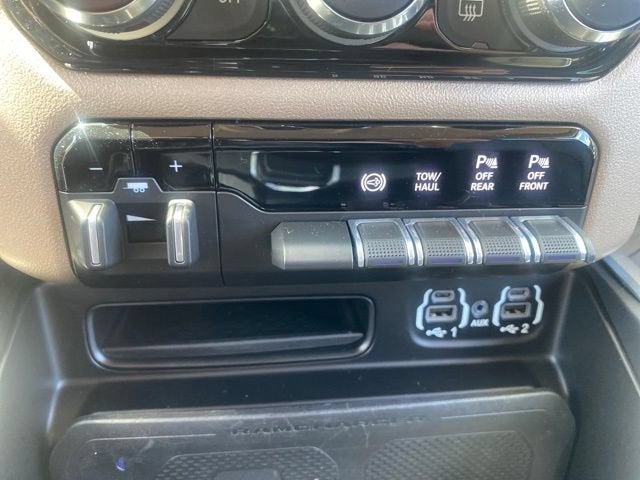 2022 RAM 3500 Laramie Crew Cab 4x4 6'4" Box