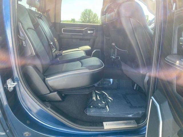 2022 RAM 3500 Laramie Crew Cab 4x4 6'4" Box