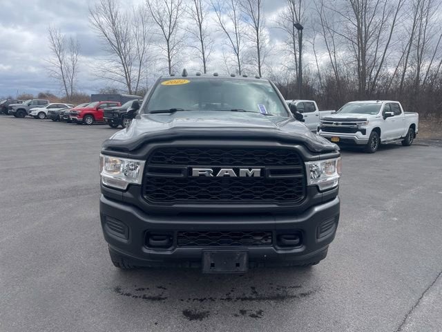 2022 RAM 2500 Tradesman Crew Cab 4x4 6'4" Box