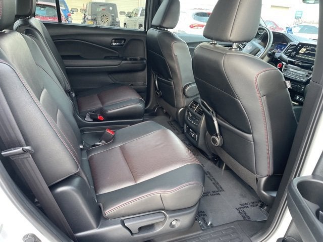 2022 Honda Pilot AWD Black Edition