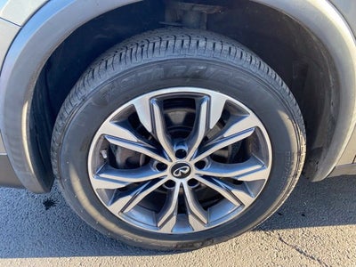 2018 INFINITI QX30 Premium