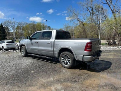 2021 RAM 1500 Laramie 4x4 Crew Cab 5'7" Box