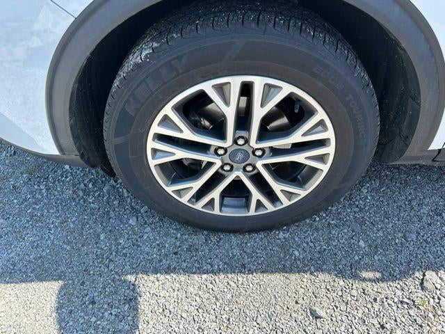 2022 Ford Escape SEL AWD