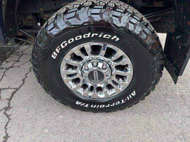 2022 Ford Super Duty F-250 SRW XLT 4WD Crew Cab 6.75' Box