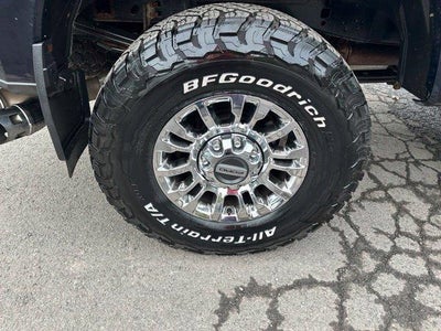 2022 Ford Super Duty F-250 SRW XLT 4WD Crew Cab 6.75' Box