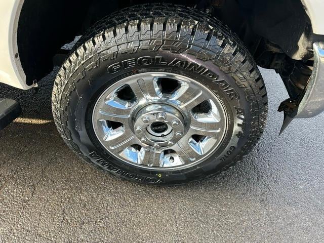 2016 Ford Super Duty F-250 SRW 4WD Crew Cab 6-3/4 Ft Box Lariat