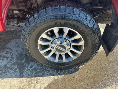 2020 Ford Super Duty F-350 SRW LARIAT 4WD Crew Cab 6.75' Box