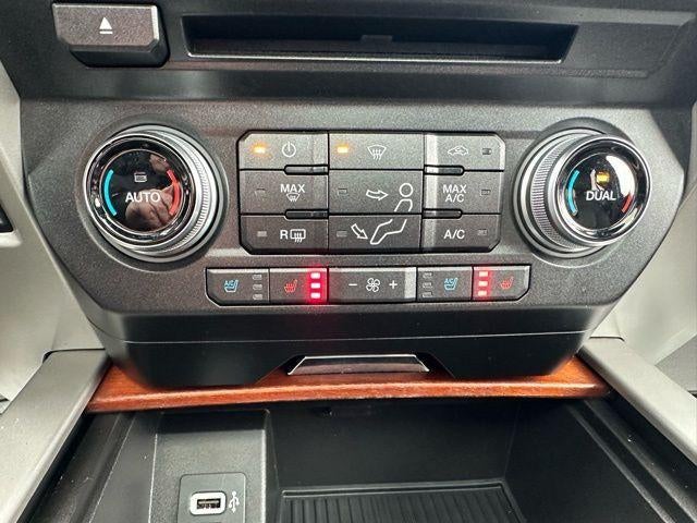 2017 Ford Super Duty F-350 SRW King Ranch 4WD Crew Cab 6.75' Box