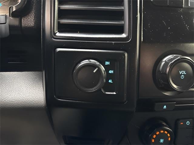 2016 Ford F-150 4WD SuperCab 6-1/2 Ft Box XL