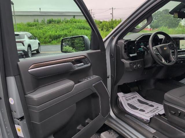2026 Chevrolet Silverado 1500 Crew Cab Short Box 4-Wheel Drive LT 2FL