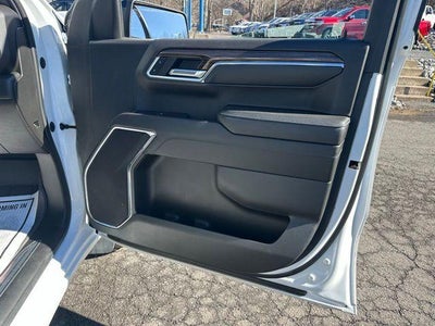 2023 Chevrolet Silverado 1500 Crew Cab Short Box 4-Wheel Drive RST