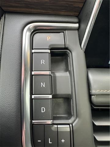 2022 Chevrolet Suburban 4WD High Country