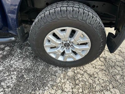 2022 Nissan Frontier Crew Cab 4x4 SV Auto