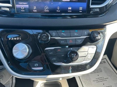 2024 Chrysler Pacifica Touring L FWD