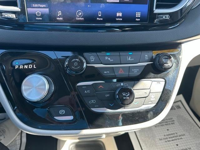 2024 Chrysler Pacifica Touring L FWD