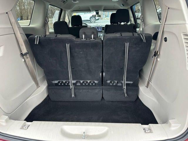 2022 Chrysler Voyager LX FWD