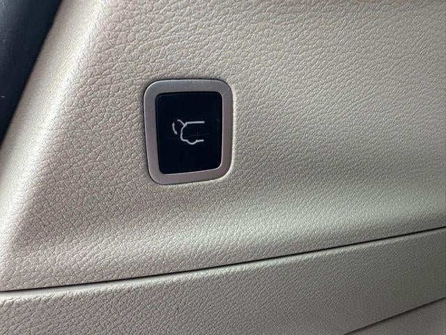 2022 Chrysler Voyager LX FWD