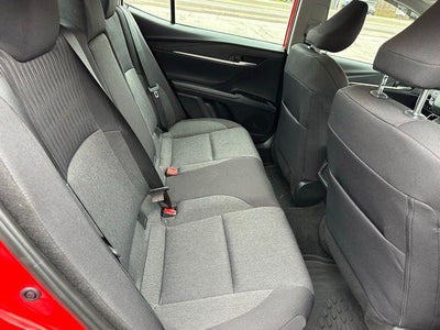 2025 Toyota Camry LE AWD (Natl)