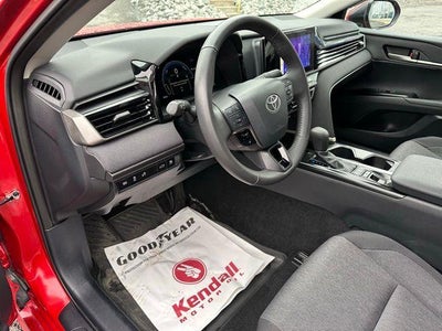 2025 Toyota Camry LE AWD (Natl)