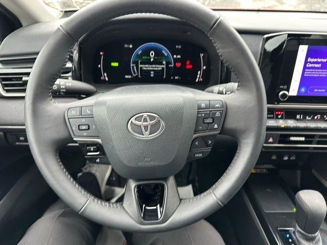 2025 Toyota Camry LE AWD (Natl)