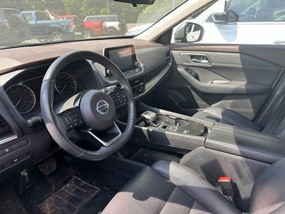 2021 Nissan Rogue FWD SV