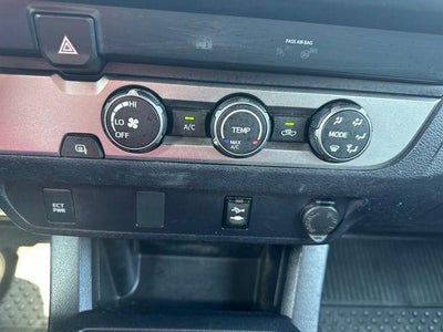 2019 Toyota Tacoma 2WD 2WD SR Double Cab 5' Bed I4 AT (GS)