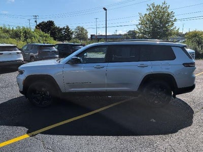 2023 Jeep Grand Cherokee L Altitude 4x4