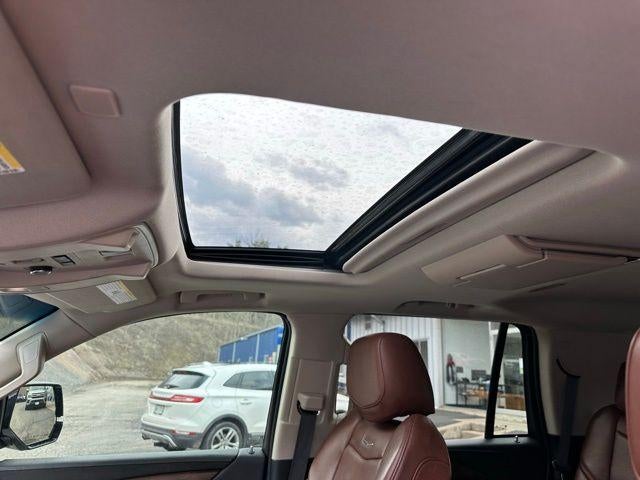 2019 Cadillac Escalade Luxury