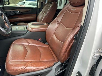 2019 Cadillac Escalade Luxury
