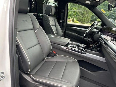 2025 Cadillac Escalade Sport