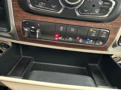 2018 RAM 2500 Laramie Crew Cab 4x4 6'4" Box