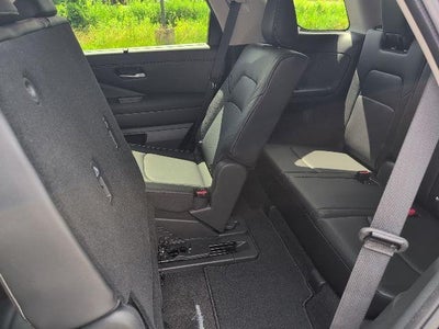 2024 Nissan Pathfinder SL 4WD