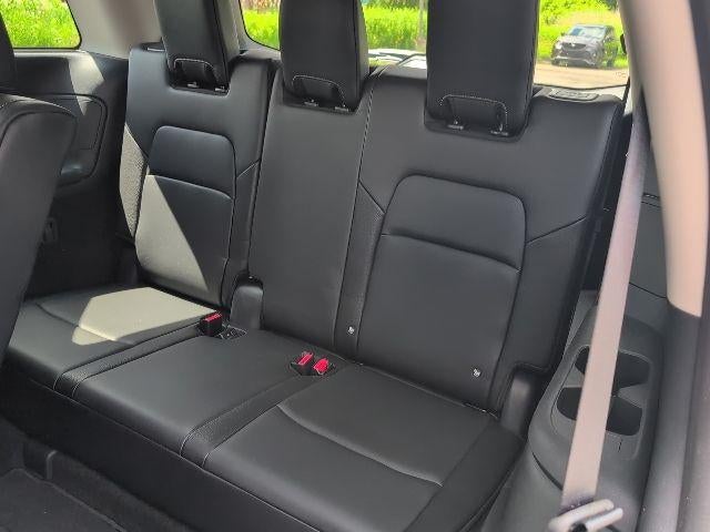 2024 Nissan Pathfinder SL 4WD