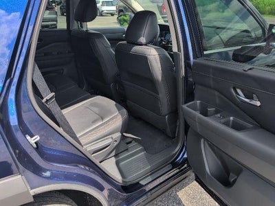 2024 Nissan Pathfinder SL 4WD